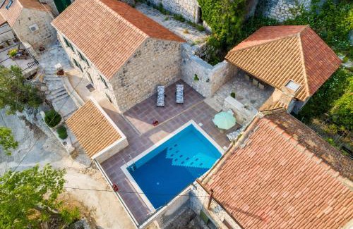 Mihanici Villa | Villa Luciana