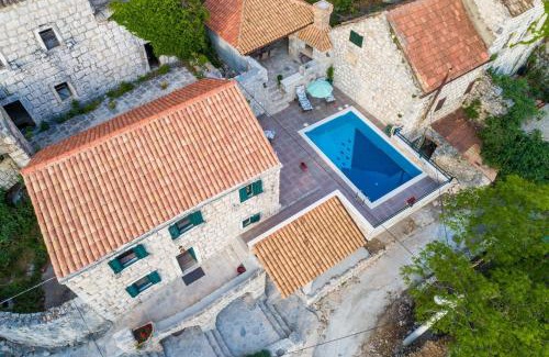 Mihanici Villa | Villa Luciana