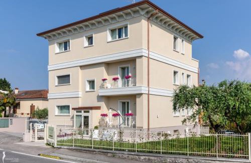 Peschiera del Garda House | Villa Luisa Rooms and Breakfast
