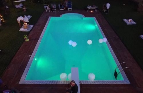 Pisa Villa | Villa 'Luxury Pool and Garden' with Shared Pool, Wi-Fi and Air Conditioning