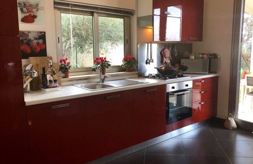 Castellammare del Golfo Villa | Villa Mariannina with garden, private pool and whirlpool, free Wi-Fi.