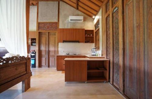 Peliatan Villa | Villa Madura - new 3 BR Villa w/rice paddy view