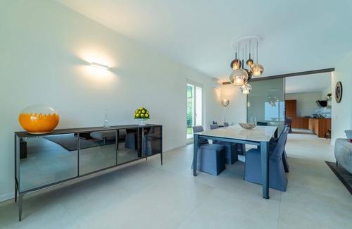 Azzano Villa | Villa Magnolia con Piscina by Wonderful Italy