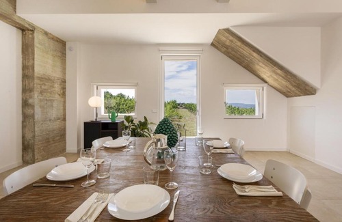 Noto Villa | Villa Mandorlo - IsulaTravel