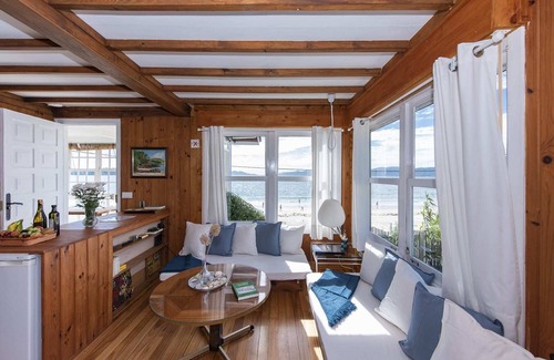 Portosin Villa | Villa Mareas Vivas (245), beachfront in Portosín