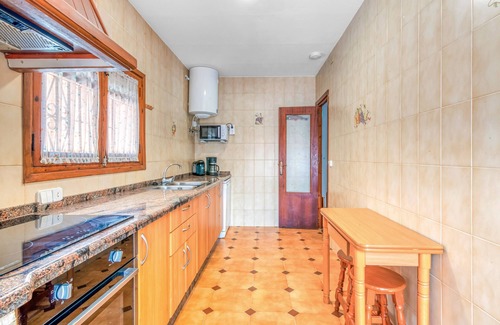 Moravit Villa | Villa 'Maria Beach' with Private Pool, Wi-Fi and Air Conditioning