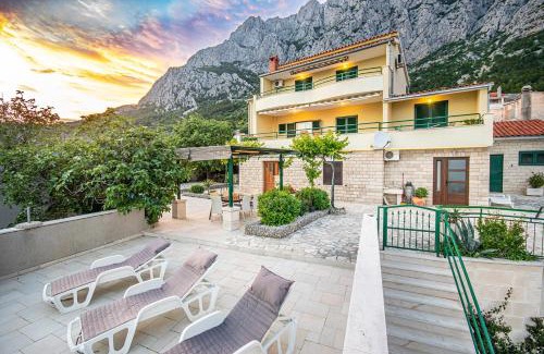 Veliko Brdo Villa | Villa Marino in Makarska, private pool