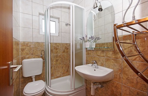 Celina House | Villa Martina-Matea BIG BEAUTIFUL VILLA WITH HEATED POOL