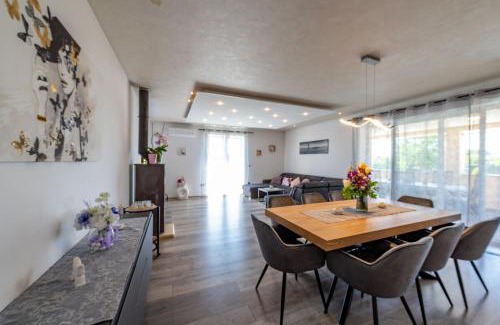 Cere House | Villa Mia, your warm and sunny family getaway