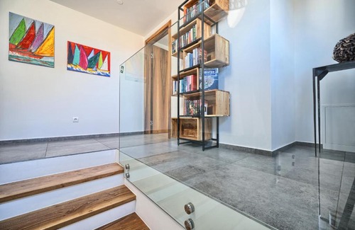 Slatine Apartment | Villa Ming - pool, sea-view and peace