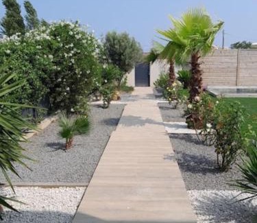 Frontignan Villa | Villa moderne avec Piscine, grand terrain à 7 mn de la mer