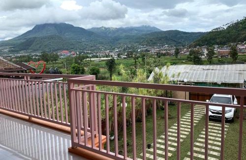 Sidomulyo Villa | Villa Montebello Batu