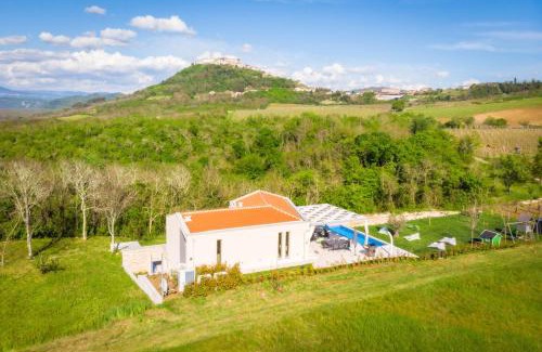 Brkac Villa | Villa Monvue Motovun with pool and stunning view