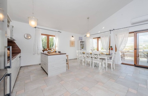 Rovanjska House | Villa More with pool and garden (V5751-K1) - Rovanjska