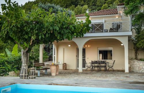 Lithakia Villa | Villa Natura prive swimming pool