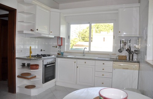 Quarteira House | Villa near Marina with Private Pool