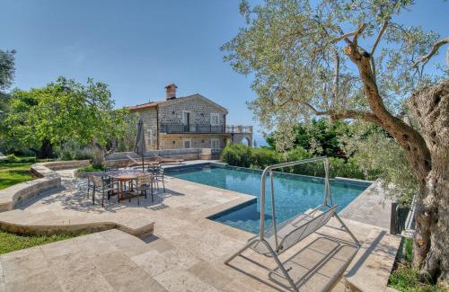 Rezevici Villa | Villa Olive Grove