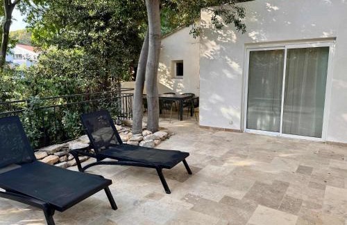 Les Lecques House | Villa Onyra - La Cabane du Pêcheur - Villa avec jardin à 100m de la mer