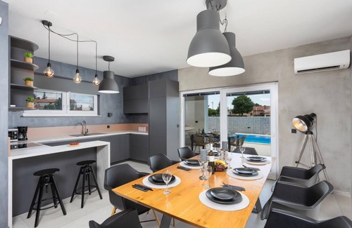 Svetvincenat Villa | Villa Ovis - Three Bedroom Villa, Sleeps 8