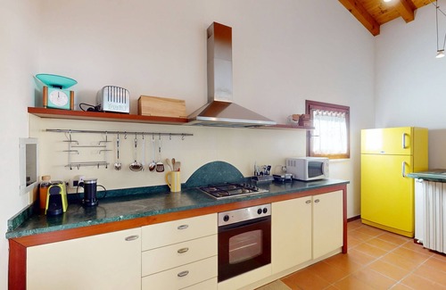 Paradiso Villa | Villa Paradiso by Bookinggardalake