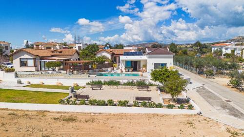 Agios Theodoros Villa | Villa Pacy