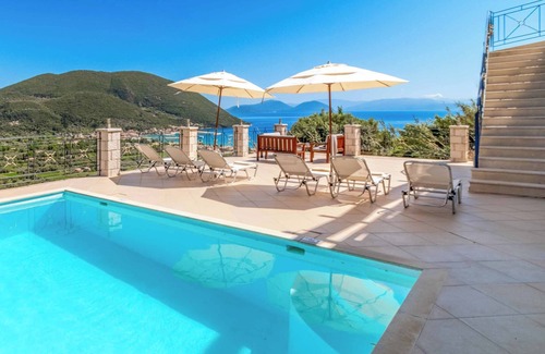 Evgiros Villa | Villa Ponti - Three Bedroom Villa, Sleeps 6