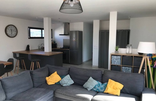 Carnoules Villa | Villa Provençale à 30 Minutes de la mer