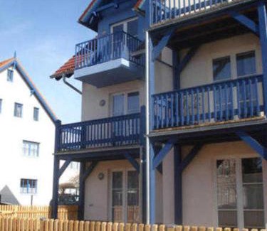 Seeheilbad Graal-Muritz Apartment | Villa Quisisana in der Kurstraße EG