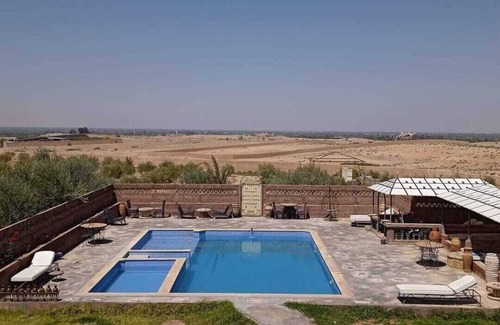 Tameslouht House | Villa Riad with swimming pool at the gateway to the Agafay desert Marrakech