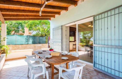 Posto Rosso House | Villa Rosa zona Torre San Giovanni