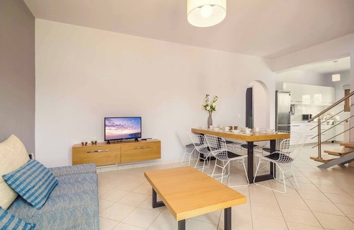 Kalpaki Villa | Villa Rodakinia - Five Bedroom Villa, Sleeps 10