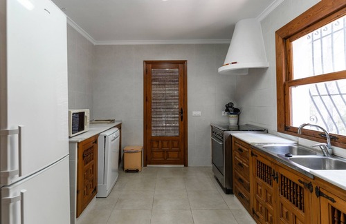 Montgo de Toscamar Villa | Villa 'Rosa' with Private Pool, Shared Terrace and Wi-Fi