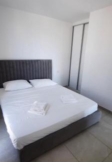 Krizna luka Apartment | Villa royale with shared pool