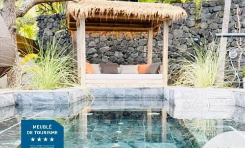 Les Avirons Villa | VILLA SAMAE - Vue Océan, Piscine, Jacuzzi & Charme Tropical à La Réunion