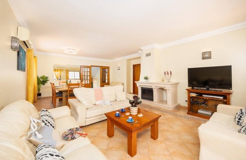 Vale de Santa Maria Villa | Villa Santa Maria - Three Bedroom Villa, Sleeps 7