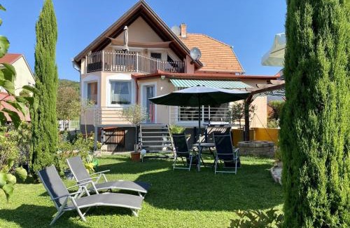 Vonyarcvashegy Apartment | Villa Schwalbennest