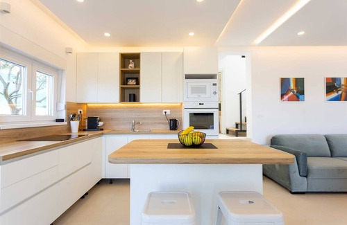 Rogoznica Villa | Villa Sea Touch - beachfront villa for eight, amazing views and a heated pool