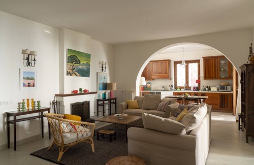 Castellabate Villa | Villa sea view, sleeps 8, Castellabate