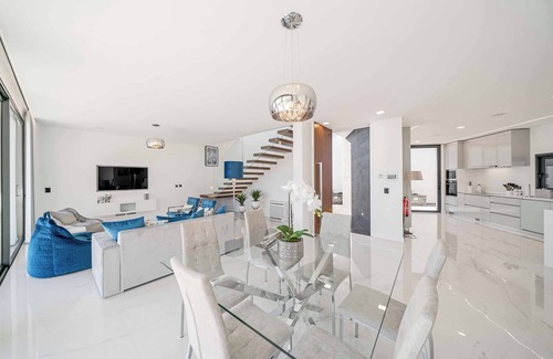Ponta do Sol Villa | Villa Seacrest - Three Bedroom Villa, Sleeps 6