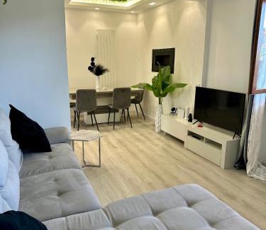 Anzio House | VILLA SEASIDE HAVEN - Private Retreat with Garden in Anzio