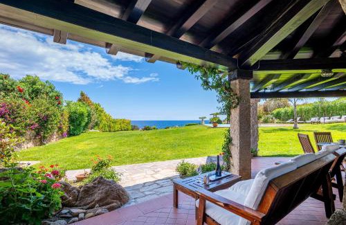 San Teodoro Villa | Villa Silènis