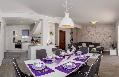 Kastel Kambelovac Villa | Villa Sirena SAVE 20 percent on Split-villas com