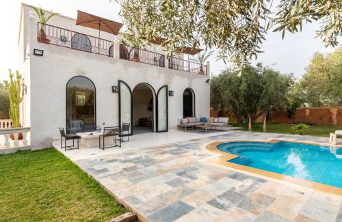 Ait Hamid Villa | Villa Souad 5 Suites - Parking & Piscine Privée