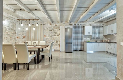 Alykes Villa | Villa Stagio - Four Bedroom Villa, Sleeps 8