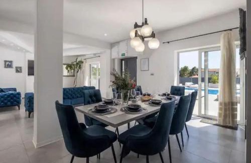 Sucuraj Villa | Villa Stipea - Four Bedroom Villa with Swimming Pool