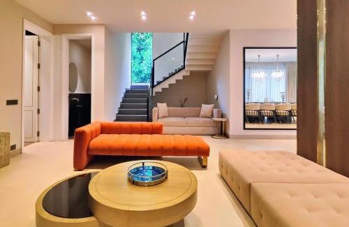 Anjuna Villa | Villa Takiana - 4BHK pvt pool, Gym, 5mins to beach