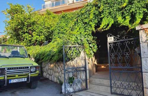 Krizna luka Apartment | Villa Tania