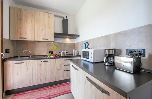 Padenghe sul Garda House | Villa Teresa Apt Lake Garda View