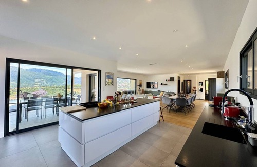 Propriano House | Villa Terra Bella heated pool and sea view