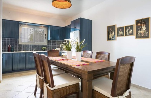 Leivathos Villa | Villa Thalia Venetia, close to beach with Wi-Fi,A/C,BBQ and private swimmingpool